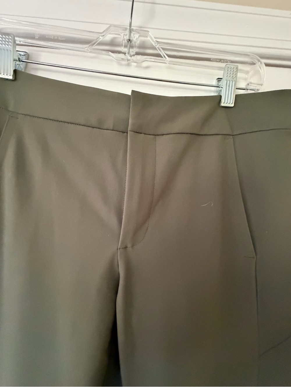 ❇️❇️Athleta Stellar Flare Trouser - Olive❇️❇️